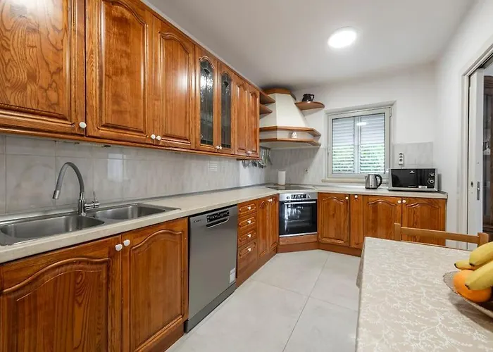 Apartment Sea Breeze